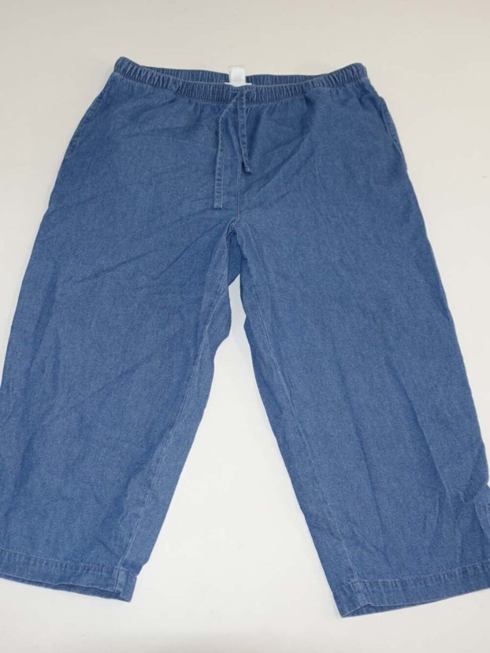 The Vermont Country Store Women's Pull On Capri Denim Pants Size Medium Blue M